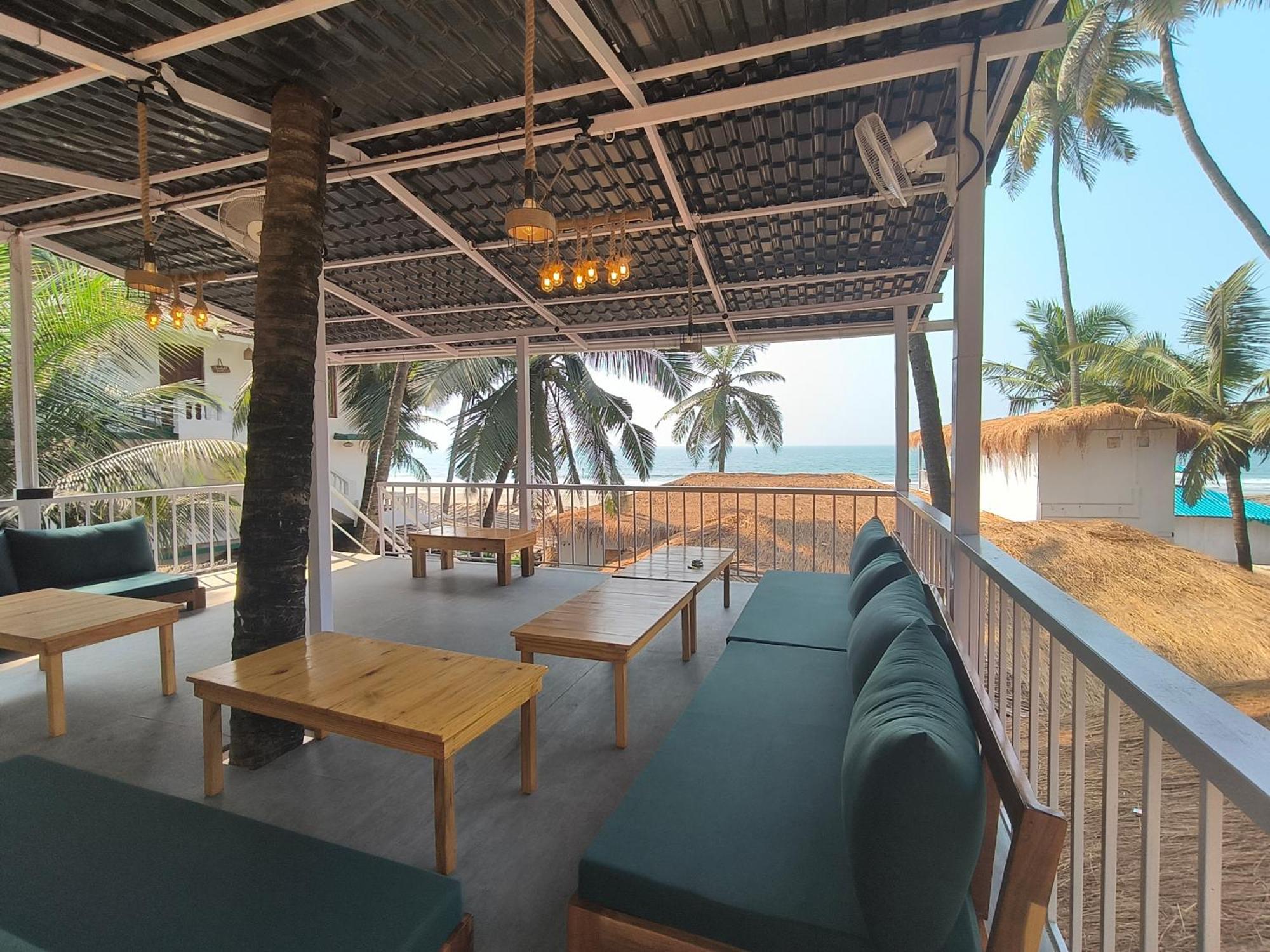 Aqua Beach Stays Ashwem Mandrem Zewnętrze zdjęcie
